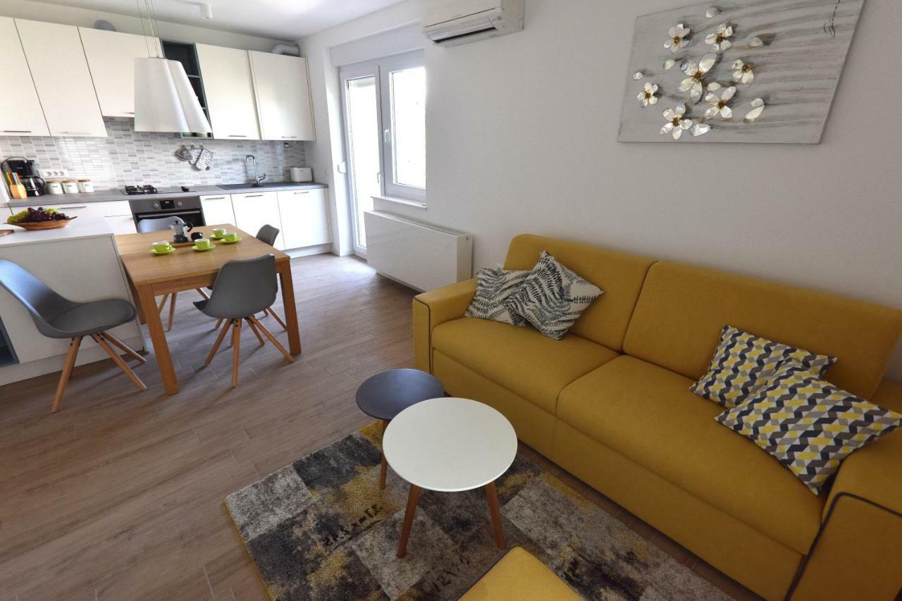 Apartment Vostan 普拉 外观 照片
