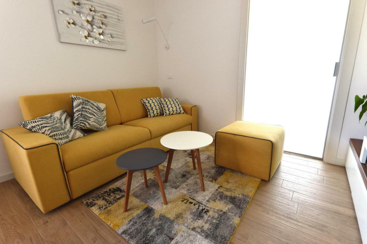 Apartment Vostan 普拉 外观 照片